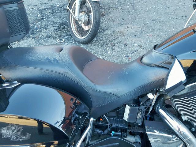 5VPTW36N5G3053822 - 2016 VICTORY MOTORCYCLES CROSS COUN BLACK photo 5