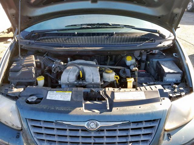 1C4GJ25B52B543983 - 2002 CHRYSLER VOYAGER BLUE photo 7