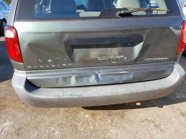 1C4GJ25B52B543983 - 2002 CHRYSLER VOYAGER BLUE photo 9