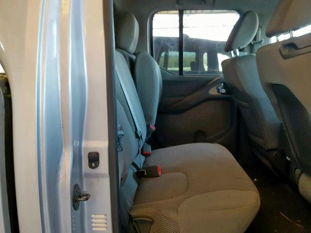 1N6AD0ER7AC439306 - 2010 NISSAN FRONTIER C SILVER photo 6