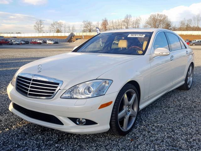 WDDNG71X09A271918 - 2009 MERCEDES-BENZ S 550 WHITE photo 2