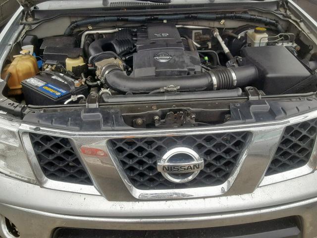 1N6AD07WX7C429610 - 2007 NISSAN FRONTIER C SILVER photo 7