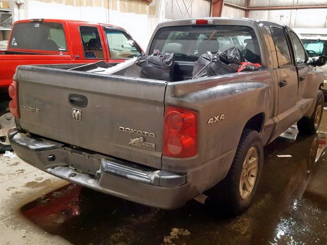 1D7RW3GK0BS666979 - 2011 DODGE DAKOTA SLT GRAY photo 4