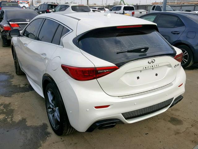 SJKCH5CP4HA028009 - 2017 INFINITI QX30 BASE WHITE photo 3