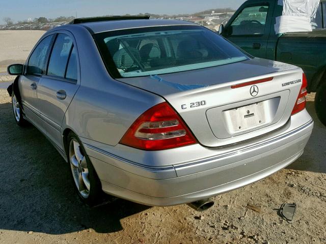 WDBRF40J04F530573 - 2004 MERCEDES-BENZ C 230K SPO GRAY photo 3