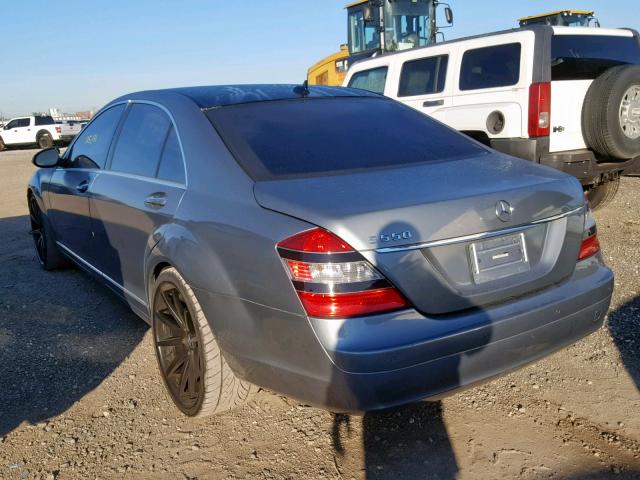 WDDNG71X88A185996 - 2008 MERCEDES-BENZ S 550 GRAY photo 3