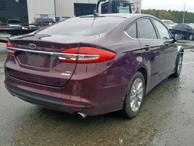 3FA6P0HD1HR397748 - 2017 FORD FUSION SE MAROON photo 4