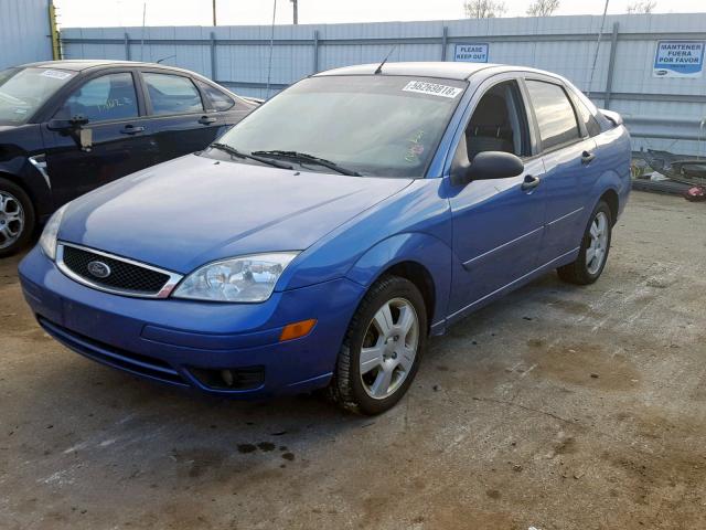 1FAFP34N75W241481 - 2005 FORD FOCUS ZX4 BLUE photo 2