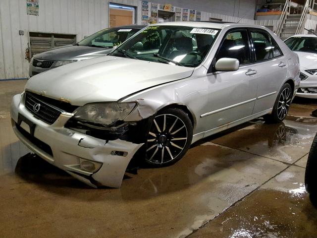 JTHBD192X40082122 - 2004 LEXUS IS 300 SILVER photo 2