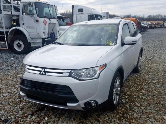 JA4AD3A32FZ007453 - 2015 MITSUBISHI OUTLANDER WHITE photo 2