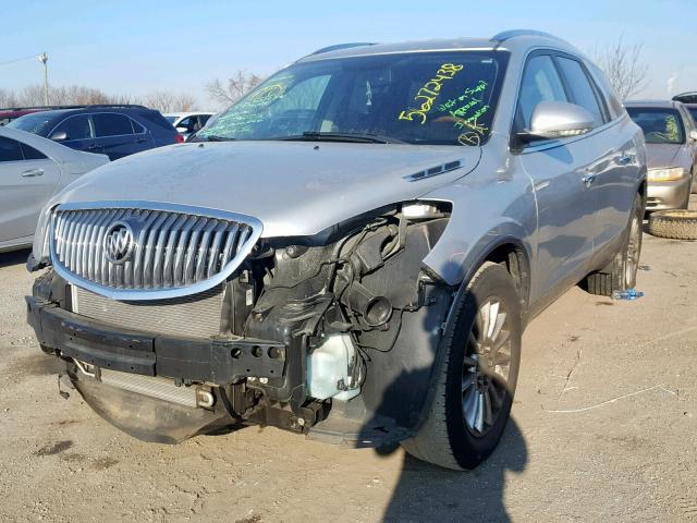 5GAKVBED8CJ112675 - 2012 BUICK ENCLAVE SILVER photo 2