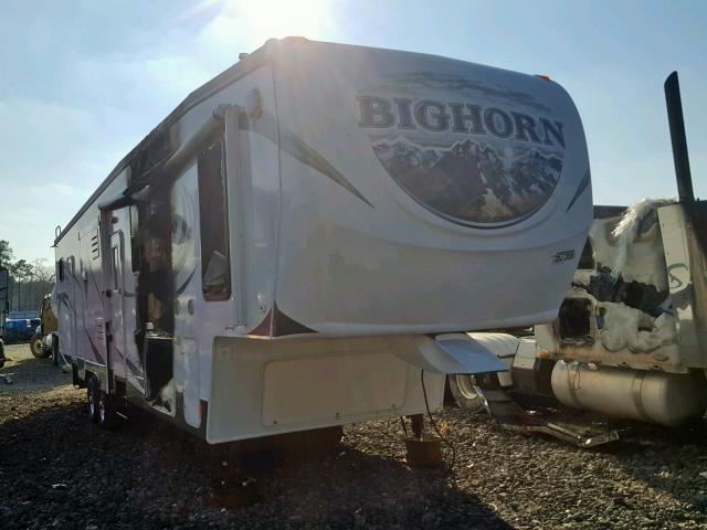 5SFBG3923EE272270 - 2013 BIGH BIGHORN WHITE photo 1