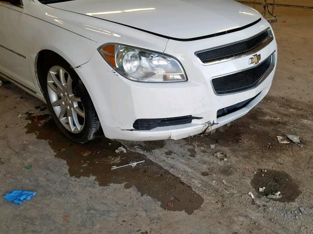 1G1ZC5EU1BF176412 - 2011 CHEVROLET MALIBU 1LT WHITE photo 9