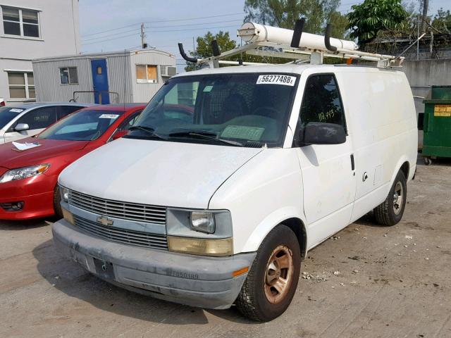 1GCDM19WX1B116038 - 2001 CHEVROLET ASTRO WHITE photo 2