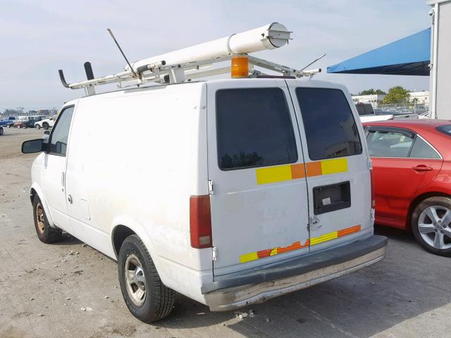 1GCDM19WX1B116038 - 2001 CHEVROLET ASTRO WHITE photo 3