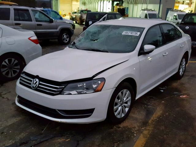 1VWAP7A32CC053638 - 2012 VOLKSWAGEN PASSAT S WHITE photo 2