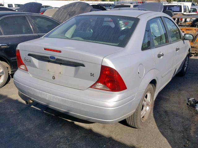 1FAFP34Z53W240409 - 2003 FORD FOCUS SE C GRAY photo 4