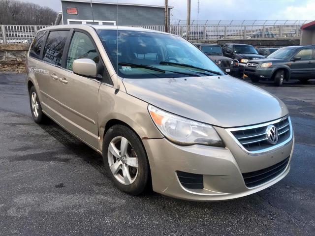 2V8HW34129R584236 - 2009 VOLKSWAGEN ROUTAN SE TAN photo 1