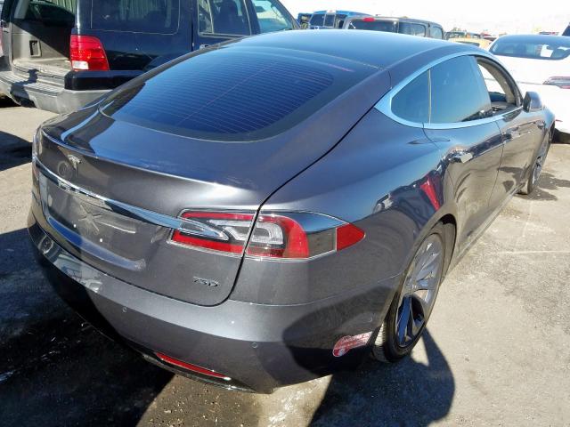 5YJSA1E29JF260082 - 2018 TESLA MODEL S GRAY photo 4