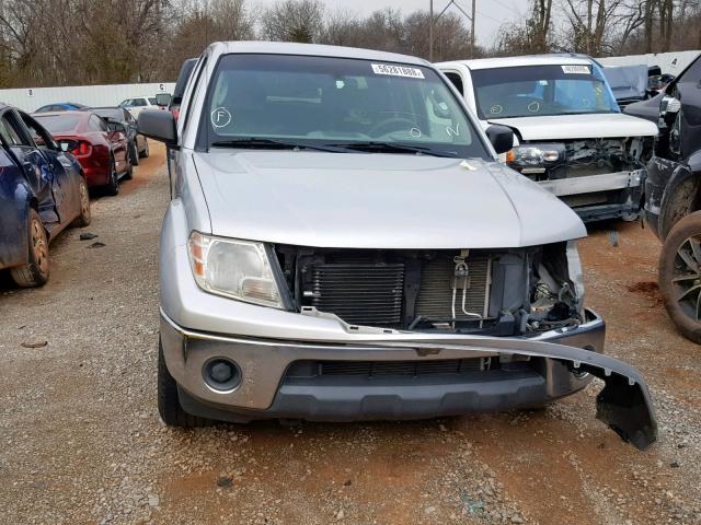 1N6AD07U29C401933 - 2009 NISSAN FRONTIER C GRAY photo 9