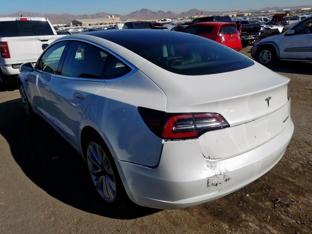 5YJ3E1EA7JF164791 - 2018 TESLA MODEL 3 WHITE photo 3