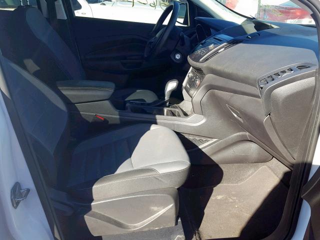 1FMCU0F73HUA80903 - 2017 FORD ESCAPE S WHITE photo 5