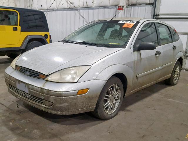 3FAFP37Z13R147949 - 2003 FORD FOCUS ZX5 SILVER photo 2