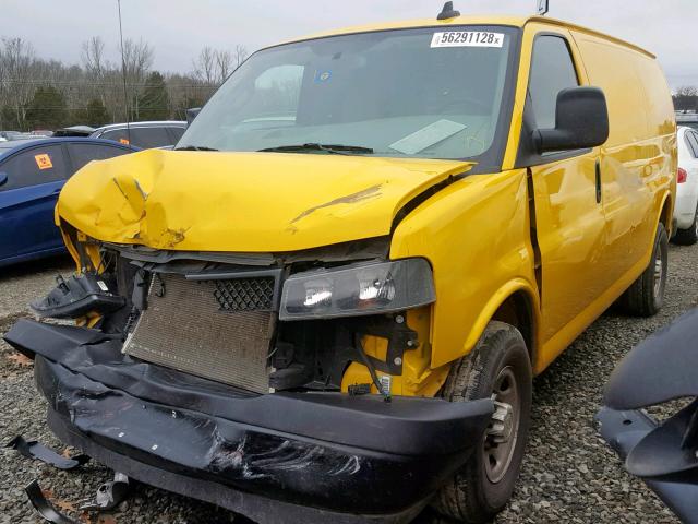 1GCWGAFP9J1231457 - 2018 CHEVROLET EXPRESS G2 YELLOW photo 2