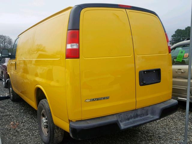 1GCWGAFP9J1231457 - 2018 CHEVROLET EXPRESS G2 YELLOW photo 3