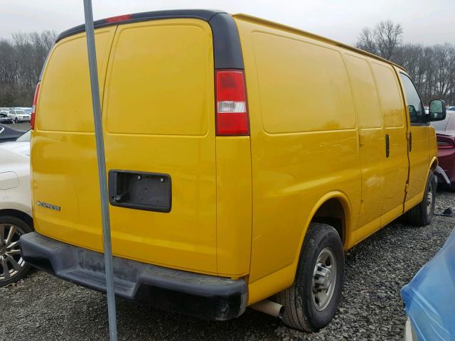 1GCWGAFP9J1231457 - 2018 CHEVROLET EXPRESS G2 YELLOW photo 4