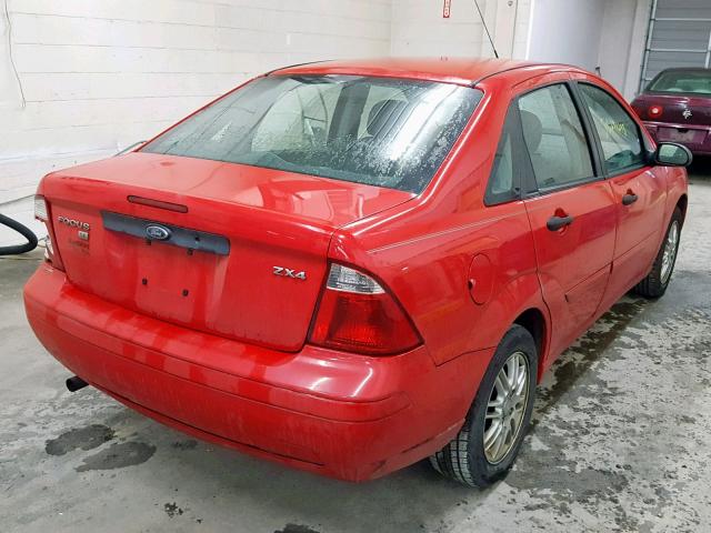 1FAFP34N76W163639 - 2006 FORD FOCUS ZX4 RED photo 4