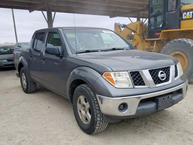 1N6AD07U55C406327 - 2005 NISSAN FRONTIER C GRAY photo 1