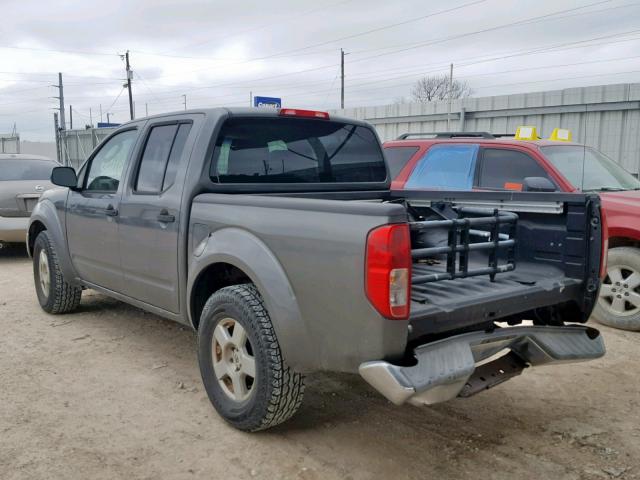 1N6AD07U55C406327 - 2005 NISSAN FRONTIER C GRAY photo 3