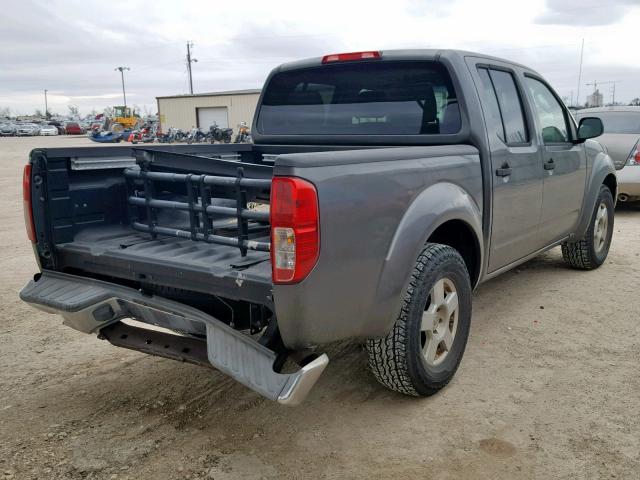 1N6AD07U55C406327 - 2005 NISSAN FRONTIER C GRAY photo 4