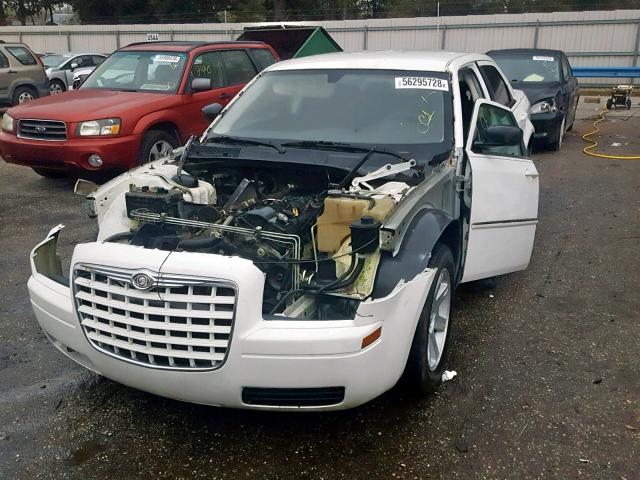 2C3KA43D99H615123 - 2009 CHRYSLER 300 LX WHITE photo 2