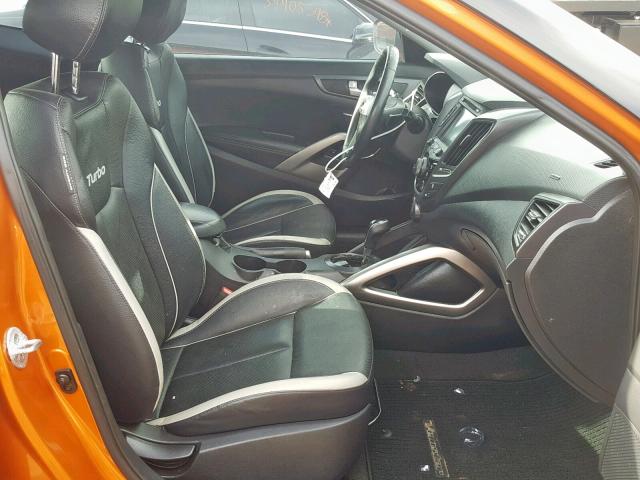 KMHTC6AE8DU131589 - 2013 HYUNDAI VELOSTER T ORANGE photo 5