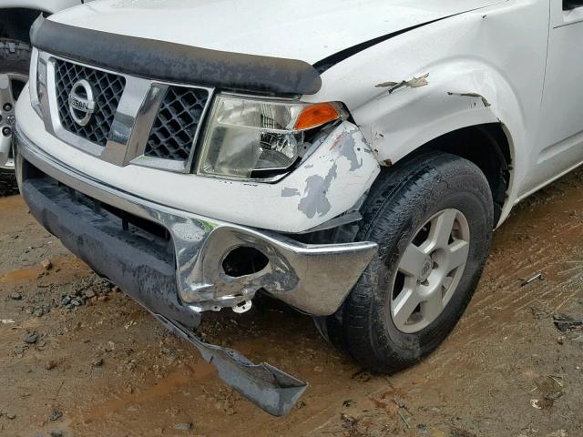 1N6AD07U97C447207 - 2007 NISSAN FRONTIER C WHITE photo 9