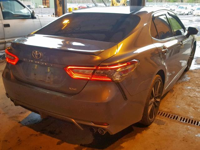 4T1B61HK3JU505300 - 2018 TOYOTA CAMRY XSE GRAY photo 4