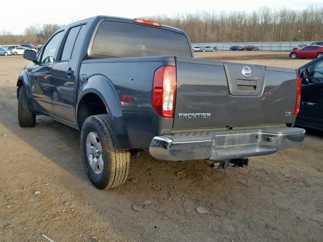 1N6AD0ER2AC412739 - 2010 NISSAN FRONTIER C GRAY photo 3