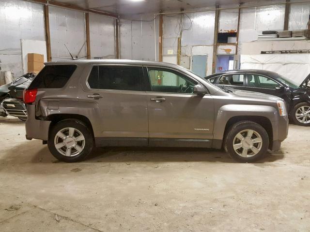 2CTALMEC3B6458362 - 2011 GMC TERRAIN SL GRAY photo 9