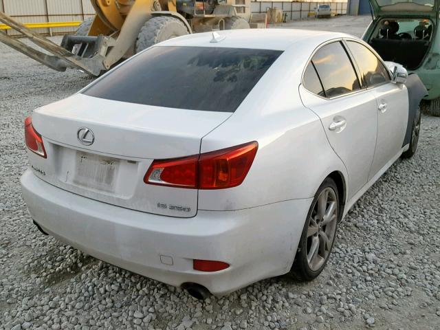 JTHBK262795092097 - 2009 LEXUS IS 250 WHITE photo 4