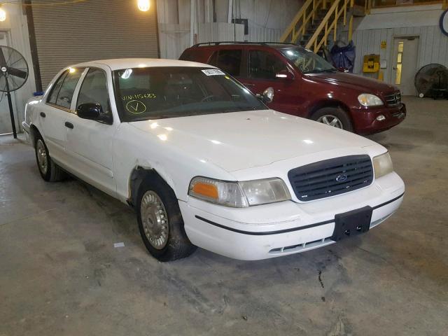 2FAFP71W7YX115683 - 2000 FORD CROWN VICT WHITE photo 1