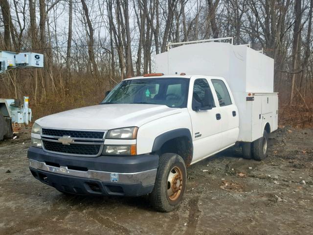 1GBJK33D37F177345 - 2007 CHEVROLET SILVERADO WHITE photo 2