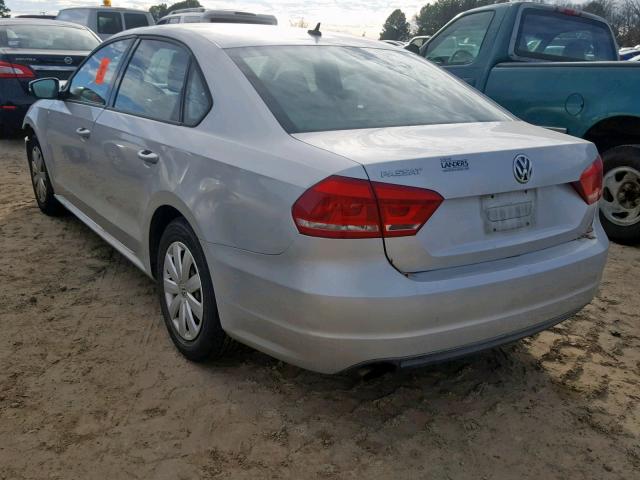 1VWAP7A38DC034061 - 2013 VOLKSWAGEN PASSAT S SILVER photo 3