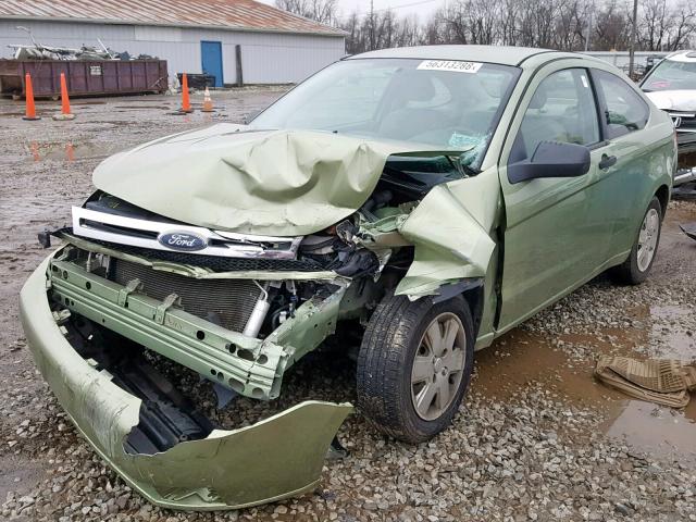 1FAHP32N38W122858 - 2008 FORD FOCUS S/SE GREEN photo 2