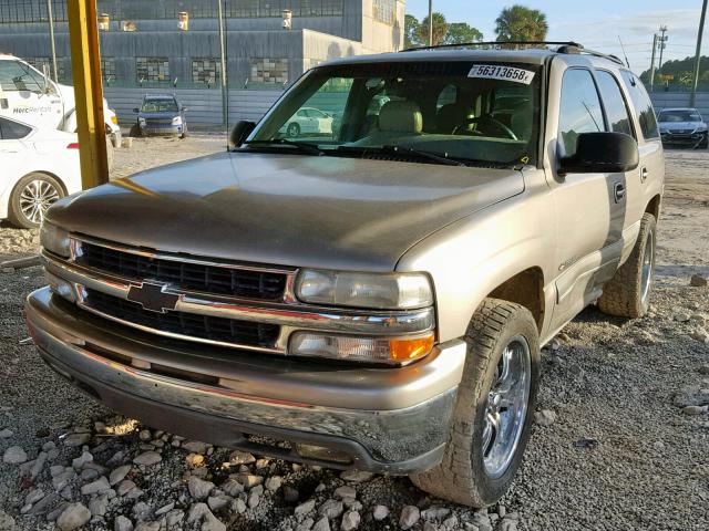 1GNEC13T5YJ103565 - 2000 CHEVROLET TAHOE C150 TAN photo 2