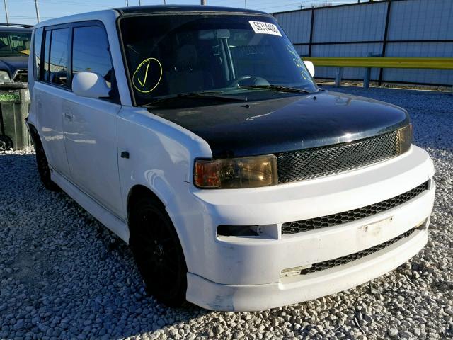 JTLKT324350181947 - 2005 TOYOTA SCION XB WHITE photo 1