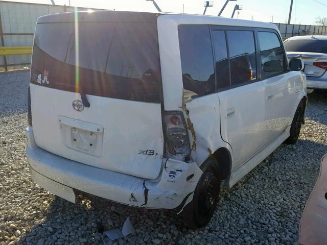 JTLKT324350181947 - 2005 TOYOTA SCION XB WHITE photo 4