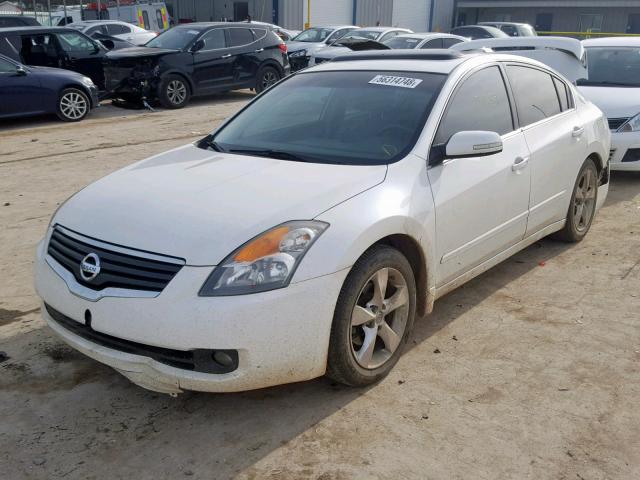 1N4BL21E58N435591 - 2008 NISSAN ALTIMA 3.5 WHITE photo 2