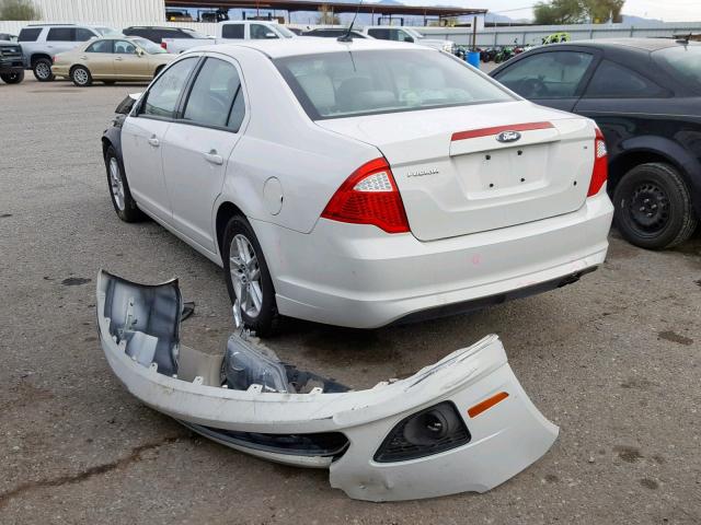 3FAHP0GA7BR141511 - 2011 FORD FUSION S WHITE photo 3